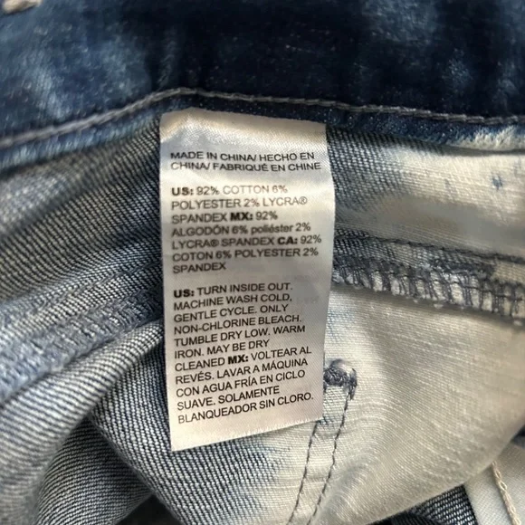 COPY - CHICO'S Girlfriend SHORTS - Slim Leg - Size 2 (Chico's Size 00) - Picture 10 of 11